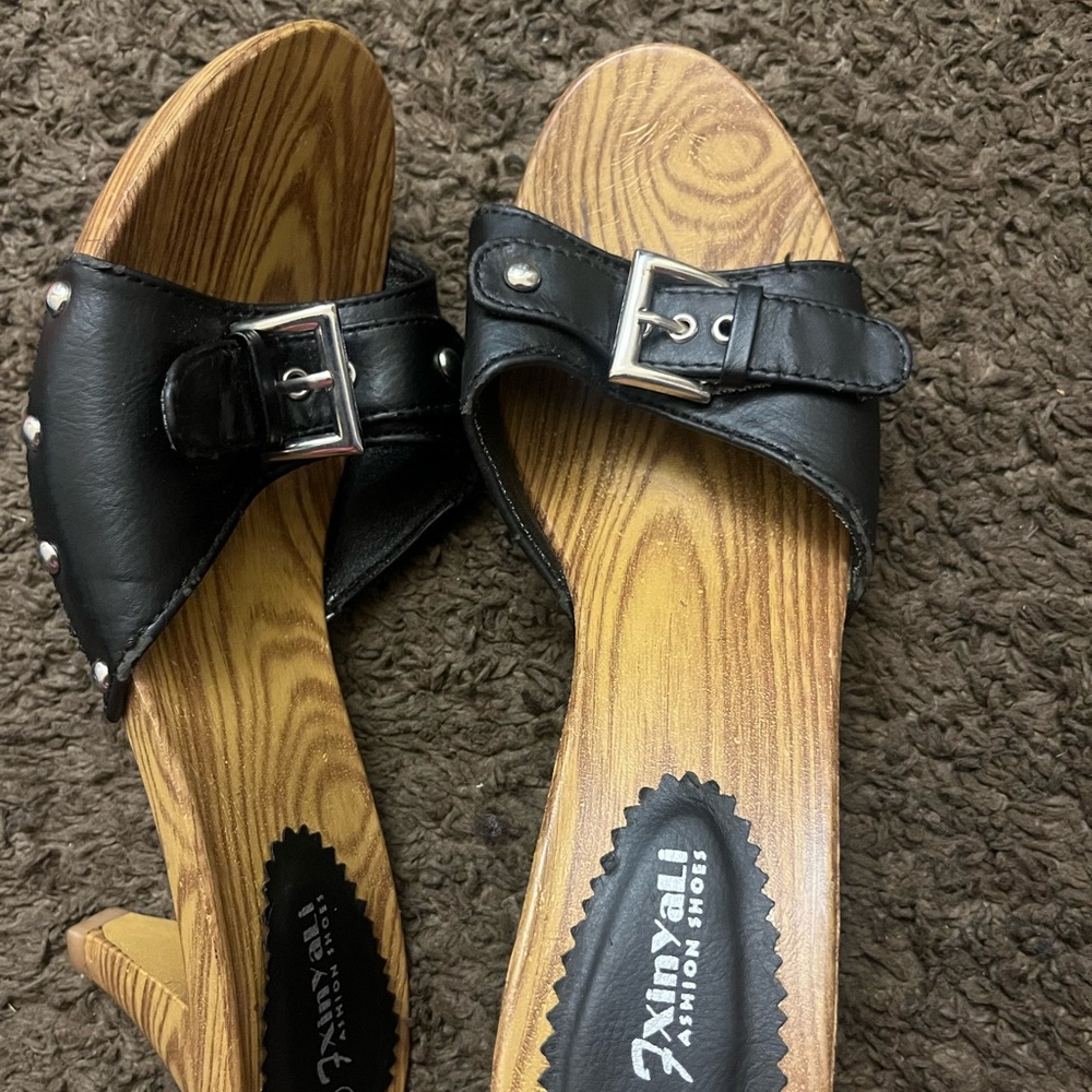 Black Studded Wooden Heel Sandals size 9 - Picture 2 of 4
